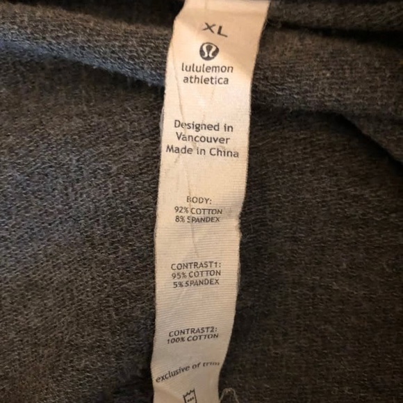 Lululemon men's xl jacket, totally stylish - Picture 4 of 4